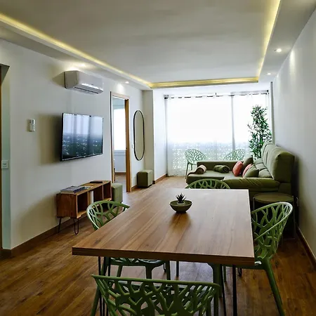 Leo Home- Bright & Centric 3 Bedrooms Apartment With Private Parking Included Málaga Esterno foto