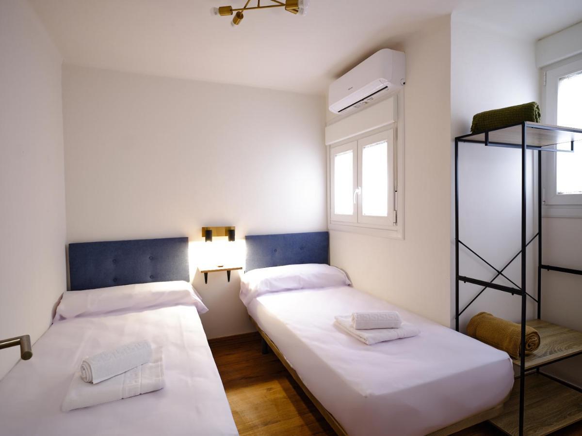 Apartament Leo Home- Bright & Centric 3 Bedrooms With Private Parking Included *